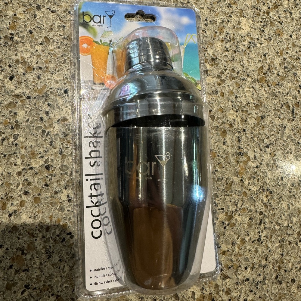 NWT COCKTAIL SHAKER- 12 FL. OZ Stainless steal